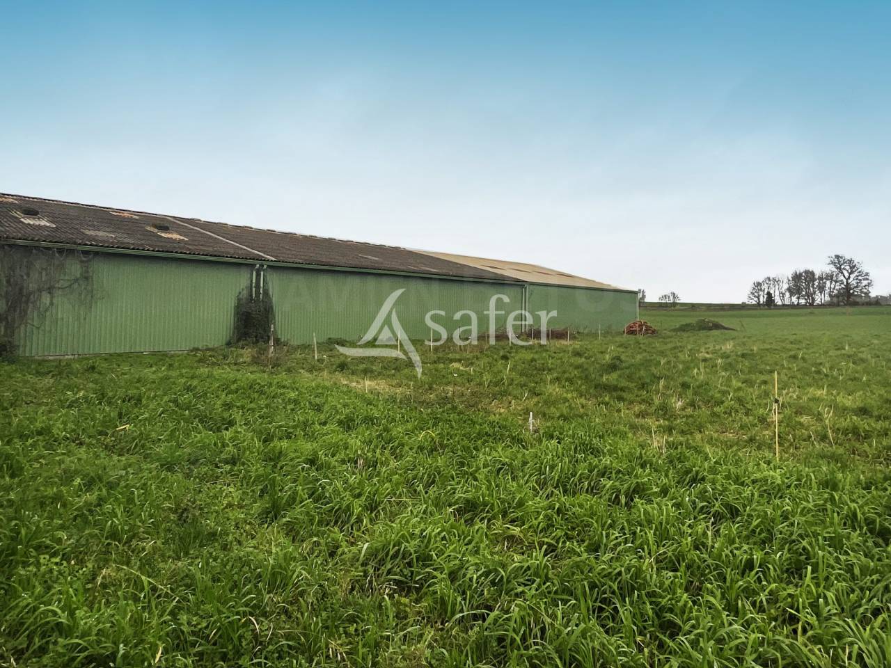 Landbouw bedrijf Koop Vend&eacute;e