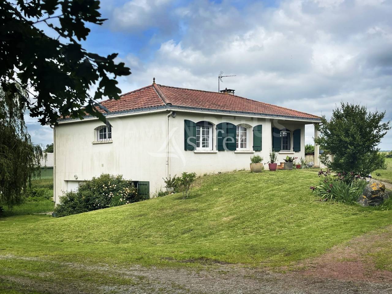Landbouw bedrijf Koop Vend&eacute;e