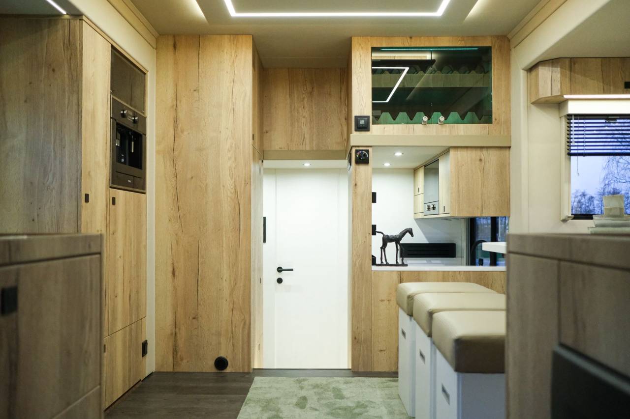 Zware paardenvrachtwagen (groot rijbewijs) Volvo  2022 Tweedehands