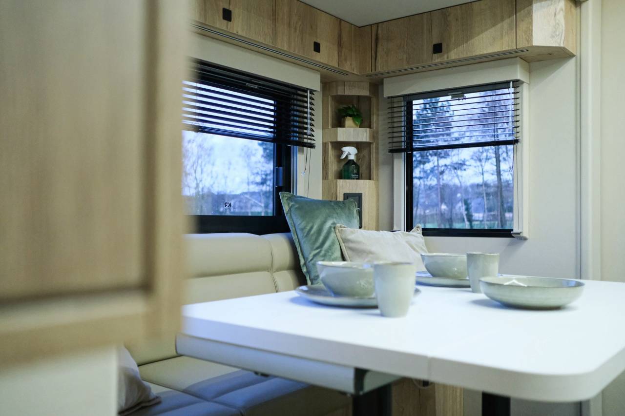 Zware paardenvrachtwagen (groot rijbewijs) Volvo  2022 Tweedehands