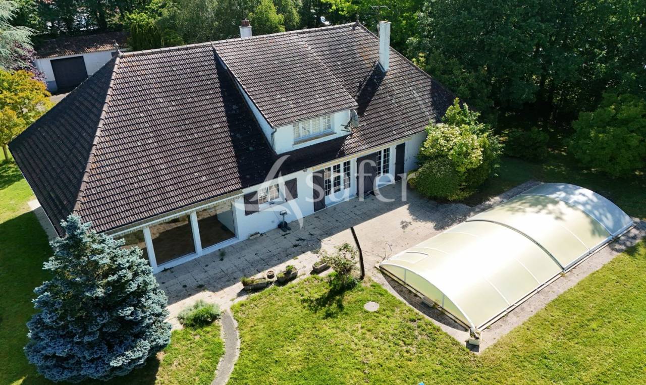 Landbouw bedrijf Koop Vend&eacute;e
